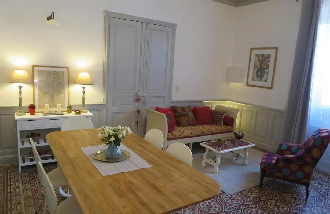 Maison Velvet-1